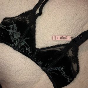 NWT black velvet and lace bralette